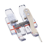 Calcador Transparente de 1/4" com Guia Direita Pfaff para IDT (Ref. 820881096)