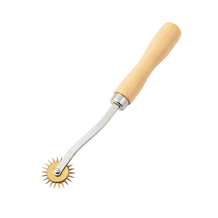 Recortilha Dentada de Madeira para Transferência de Moldes (Roda de Marcação)