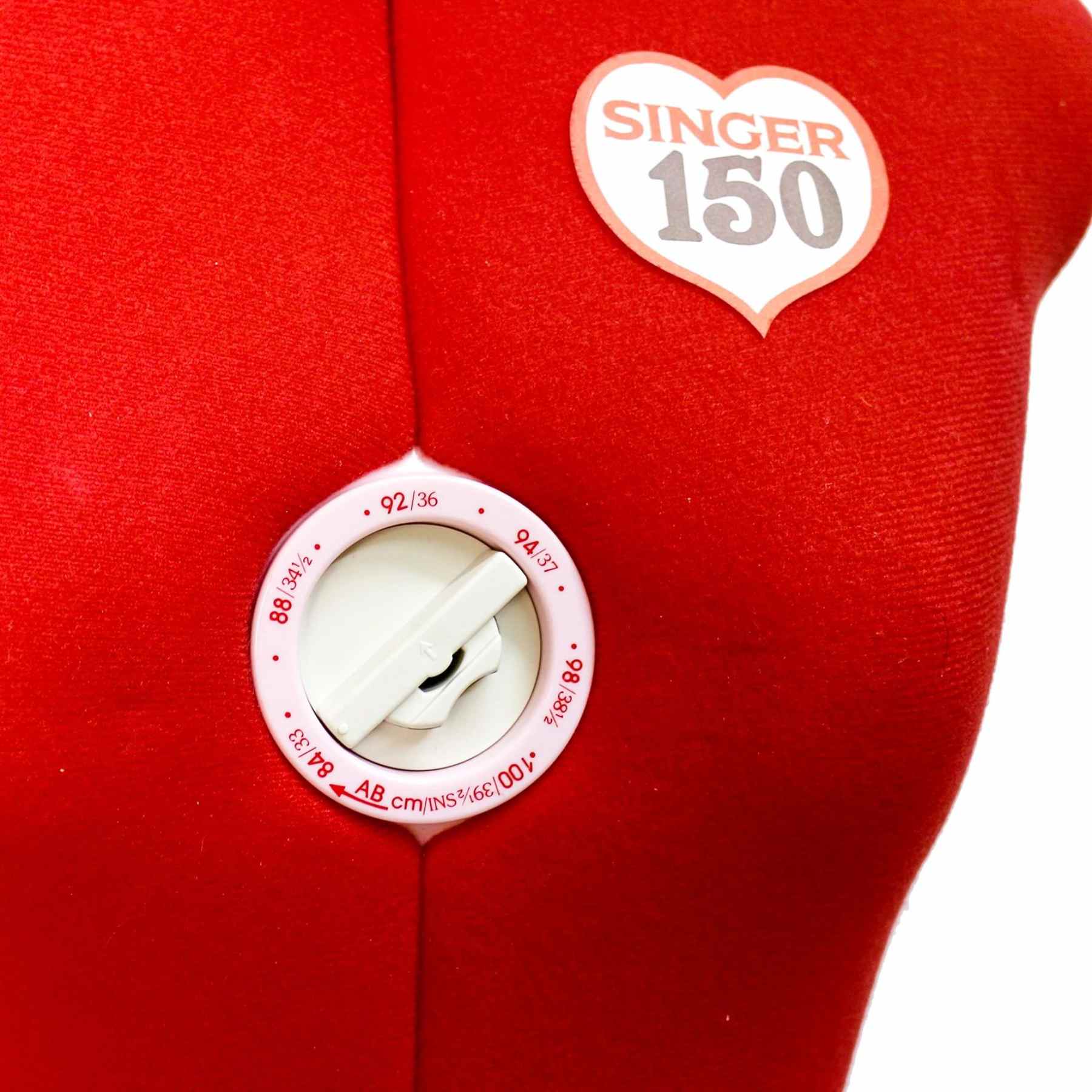 Manequim de Costura SINGER 150 Vermelho S‑M – Modelo Ajustável com 13 Regulações
