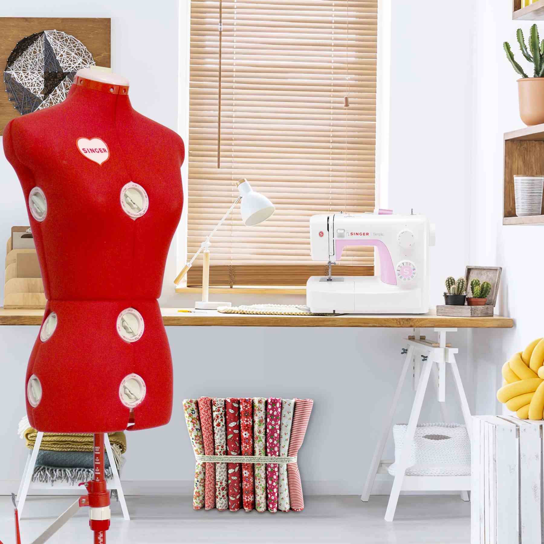 Manequim de Costura SINGER 150 Vermelho S‑M – Modelo Ajustável com 13 Regulações