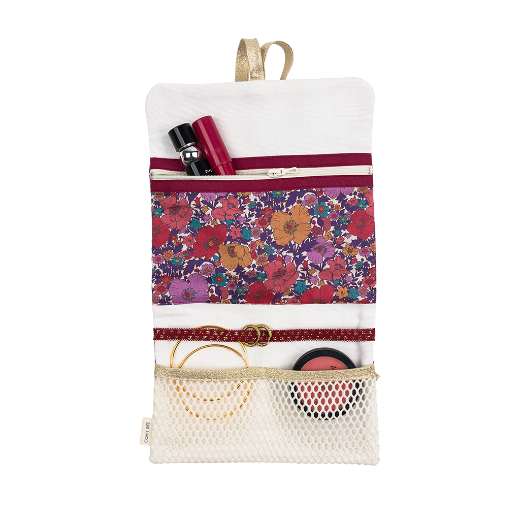 Beauty Pouch Kit | Coraline