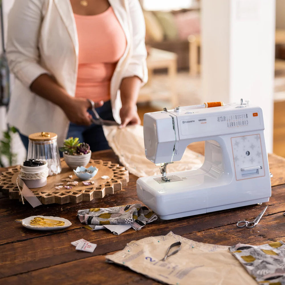 Máquina de Costura Husqvarna VIKING H|Class E10